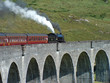 treno a vapore su viadotto