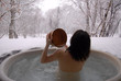 Photo en ligne au meilleur prix young japanese woman in hot spring