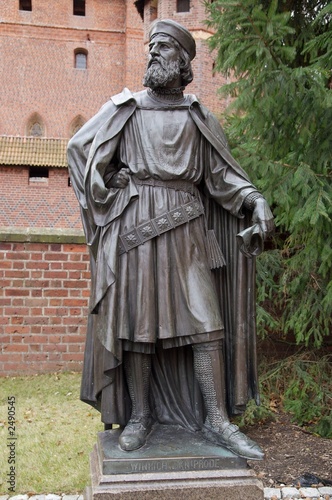 Foto: sculpture in malbork sculpture in malbork