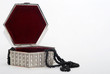 jewelry box and necklace 02