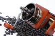 molino y granos de café