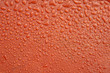 gotas de agua en rojo