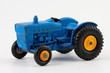 tractor albastru