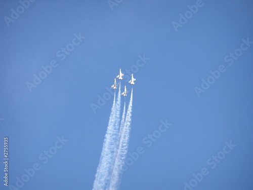 Photo: 4 plane loop 4 plane loop