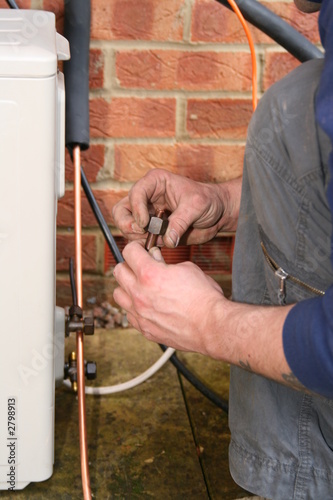 plumbing an air conditioning system