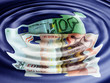 geld unter wasser