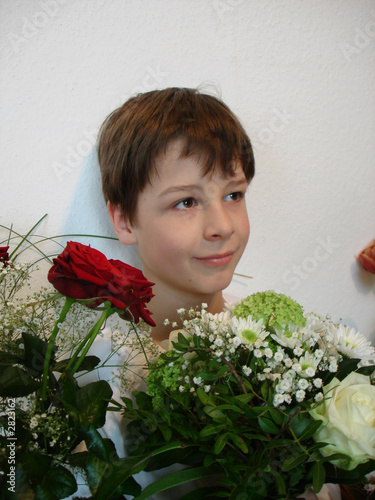 boy mit blumen 02
