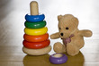 teddybär mit holzringen