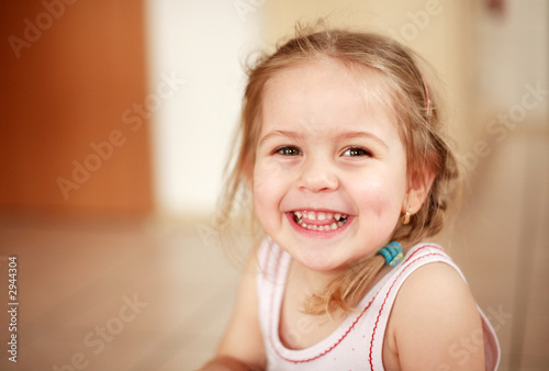 Foto: cute smiling girl cute smiling girl