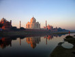 taj mahal at dawn taj mahal at dawn