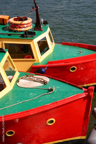 twin boats
