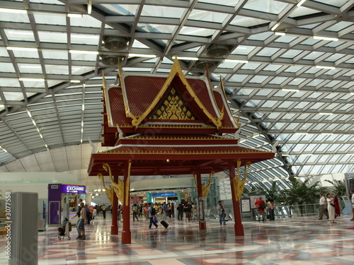 flughafen bangkok suvarnabhumi pagode