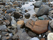 stilles wasser und steine