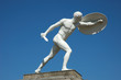 statue eines kriegers