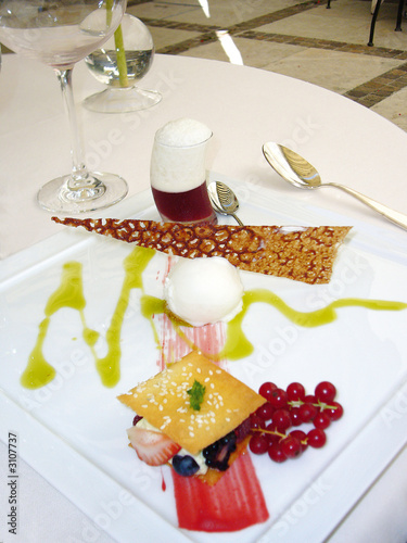 Photo : dessert gastronomique dessert gastronomique