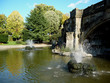 arc-en-ciel sur la fontaine du bassin