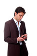junger mann mit handy