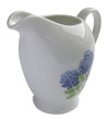 1320 - pot à lait en porcelaine (détourage inclus) 1320 - pot à lait en porcelaine (détourage inclus)