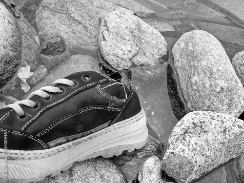 Photo: chaussure abandonnée chaussure abandonnée
