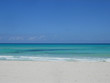plage de sable te ciel bleu à cuba