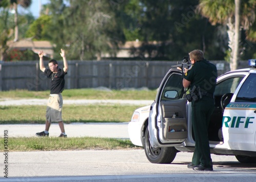 Photo: police standoff police standoff