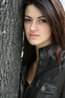 portrait jeune femme brune