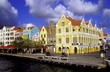 hafenpromenade von willemstad, curacao hafenpromenade von willemstad, curacao