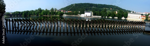 barriere beim altstädter wehr an der moldau