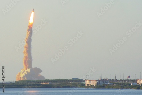 Photo: space shuttle launch space shuttle launch