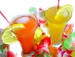 Images : cocktails et collier de fleurs  