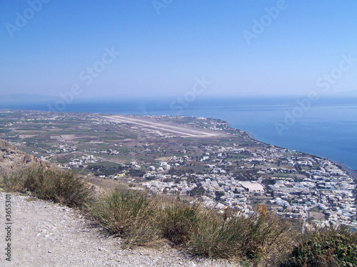 Kamari airstrip