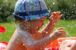Photo: Baby beim baden Baby beim baden