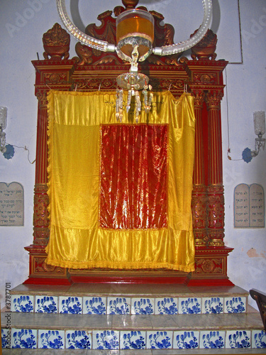 COCHIN Jewish SYNAGOGUE, constructed in 1568. Kochi, Kerla COCHIN Jewish SYNAGOGUE, constructed in 1568. Kochi, Kerla