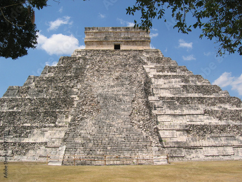 Pyramid at Chichen Itza Pyramid at Chichen Itza