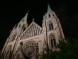 Kirche bei Nacht