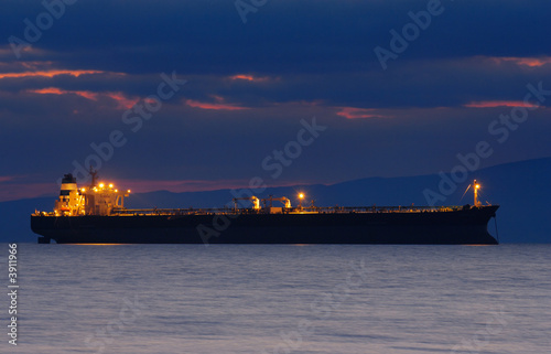 Image of a ship at dusk