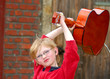 Gitarre zerschlagen
