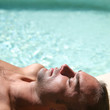 Bronzage à la piscine #1