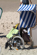 Foto: Rollstuhl vor Strandkorb Rollstuhl vor Strandkorb
