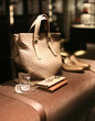 Un sac de cuir d'une jolie petite boutique Un sac de cuir d'une jolie petite boutique