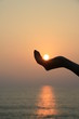 tenir le soleil