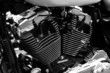 Gros plan sur le moteur d'une moto de grosse cylindrée