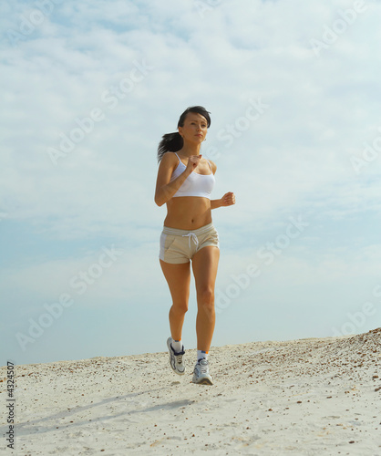 Foto: girl running girl running