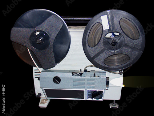Photo: Duel 8 millemeter projector Duel 8 millemeter projector