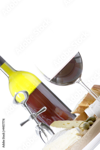 Photo: rotwein und käse rotwein und käse