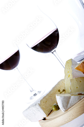 Photo: rotwein und käse rotwein und käse