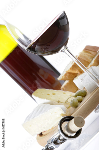 Photo: rotwein und käse rotwein und käse
