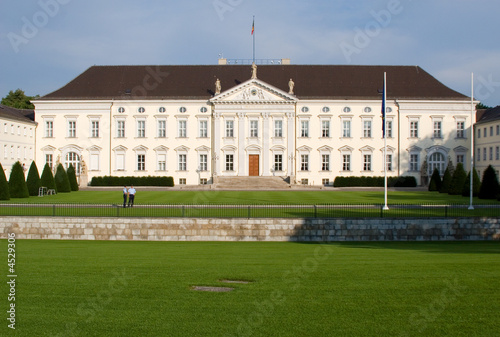 Foto: Schloss Bellevue Totale Schloss Bellevue Totale