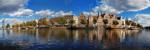 Lübeck, Traveufer