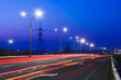 Images : Motorway, traffic at nightfall.